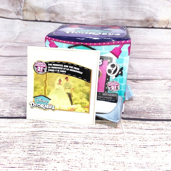 2023 Disney Doorables Movie Moments Series #2 Mini Fig-The Princess and the Frog - Picture 4 of 7